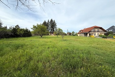 St. pozemek 2265 m2